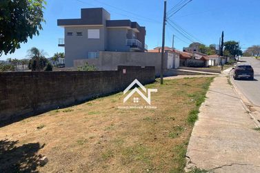 Terreno &agrave; venda - 573m&sup2; - Jardim dos Pinheiros