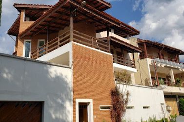 Casa &agrave; venda - 377m&sup2; - Jardim das Flores