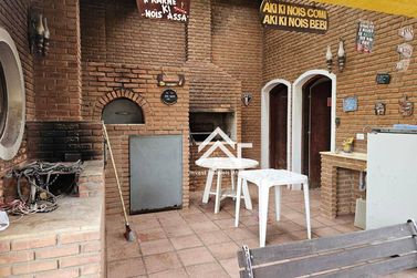 Ch&aacute;cara &agrave; venda - 800m&sup2; - Jardim Maracan&atilde;