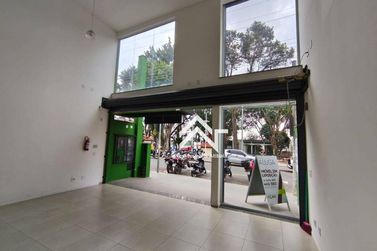 Sal&atilde;o Comercial para alugar - 224m&sup2; - Centro