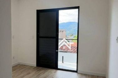 Casa &agrave; venda - 140m&sup2; - Jardim Jaragu&aacute;