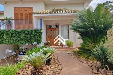 Casa &agrave; venda - 250m&sup2; - Jardim Paulista