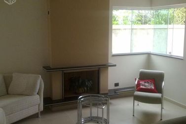 Casa &agrave; venda - 360m&sup2; - Jardim dos Pinheiros