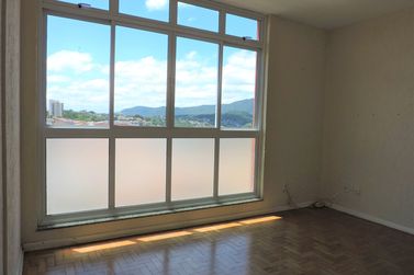 Apartamento &agrave; venda - 44m&sup2; - CENTRO