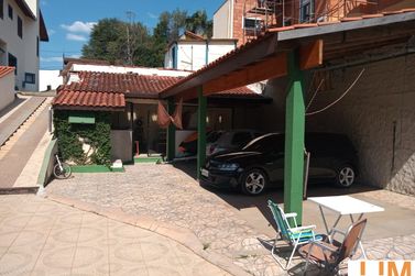 Ch&aacute;cara &agrave; venda - 473m&sup2; - Jardim Estancia Brasil