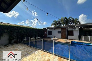 Casa &agrave; venda - 386m&sup2; - Condom&iacute;nio Shambala II