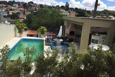 Casa &agrave; venda - 265m&sup2; - Jd das Flores