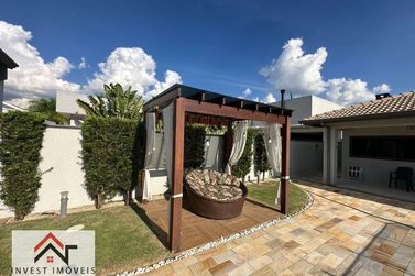 Casa &agrave; venda - 386m&sup2; - Condom&iacute;nio Shambala II