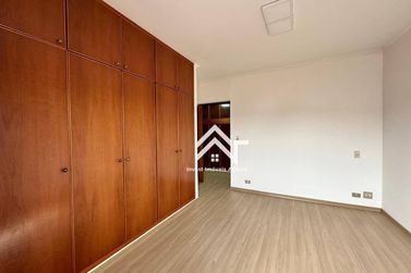 Apartamento &agrave; venda - 227m&sup2; - Centro
