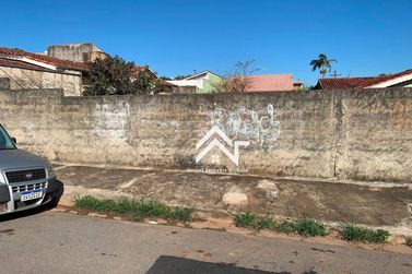 Terreno &agrave; venda - 300m&sup2; - Parque dos Coqueiros