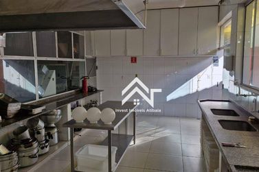 Sal&atilde;o Comercial para alugar - 565m&sup2; - Centro