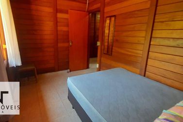 Ch&aacute;cara &agrave; venda - 700m&sup2; - Terra Preta