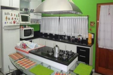 Casa &agrave; venda - 300m&sup2; - Condom&iacute;nio Shambala I