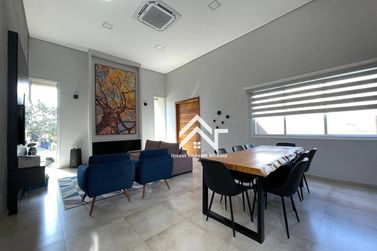 Casa &agrave; venda - 263m&sup2; - Condom&iacute;nio Shambala III