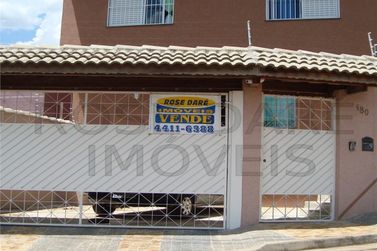 Casa &agrave; venda - 300m&sup2; - NOVA CEREJEIRA