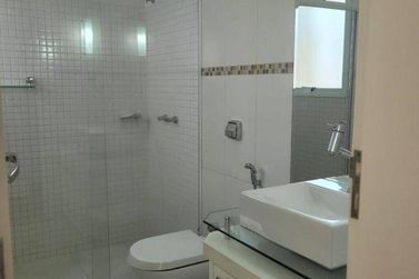 Sobrado para alugar - 700m&sup2; - Lagos de Santa Helena