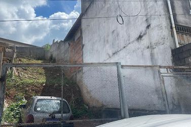 Terreno &agrave; venda - 170m&sup2; - Jardim Imperial