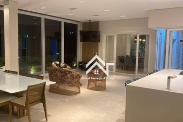 Casa &agrave; venda - 650m&sup2; - Condom&iacute;nio Osato