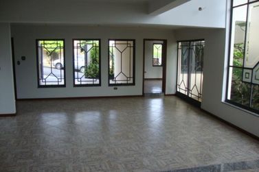 Sobrado para alugar - 650m&sup2; - VILA GARD&Ecirc;NIA