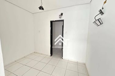 Sal&atilde;o Comercial para alugar - 50m&sup2; - Centro