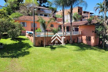 Ch&aacute;cara &agrave; venda - 891m&sup2; - Jardim Imperial