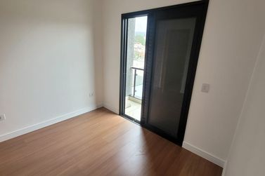 Casa &agrave; venda - 110m&sup2; - Jardim do Lago