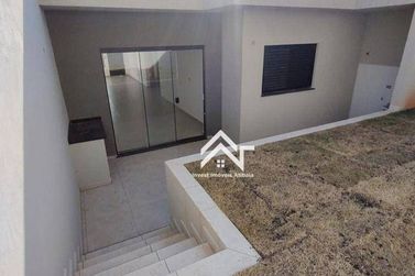 Casa &agrave; venda - 95m&sup2; - Nova Cerejeira