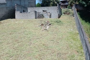 Terreno &agrave; venda - 412m&sup2; - santa maria