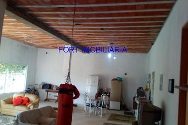 Casa &agrave; venda - 210m&sup2; - CAMPOS DE ATIBAIA