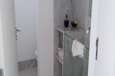 Casa &agrave; venda - 300m&sup2; - Condom&iacute;nio Shambala I