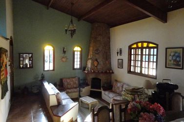 Casa &agrave; venda - 214m&sup2; - PARQUE DAS GAR&Ccedil;AS I