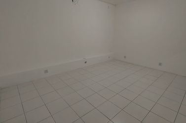 Sala Comercial para alugar - 75m&sup2; - CENTRO