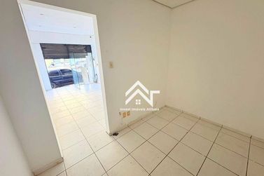 Sal&atilde;o Comercial para alugar - 50m&sup2; - Centro