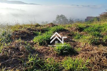Terreno &agrave; venda - 200m&sup2; - Cachoeirinha