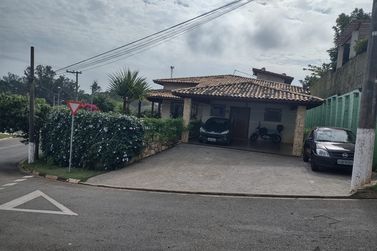 Casa &agrave; venda - CONDOM&Iacute;NIO SERRA DA ESTRELA