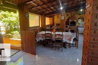 Ch&aacute;cara &agrave; venda - 700m&sup2; - Terra Preta