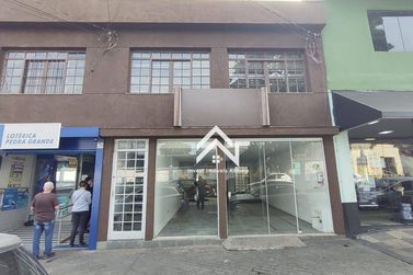 Sal&atilde;o Comercial para alugar - 240m&sup2; - Centro