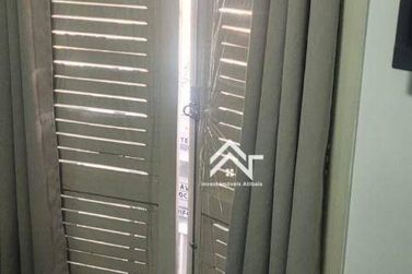 Apartamento para alugar - 77m&sup2; - Centro