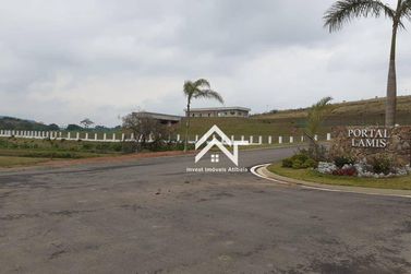 Terreno &agrave; venda - 300m&sup2; - Portal Lamis