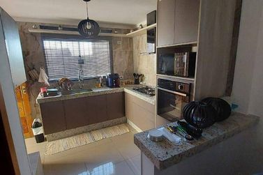 Sobrado &agrave; venda - 83m&sup2; - Nova Atibaia