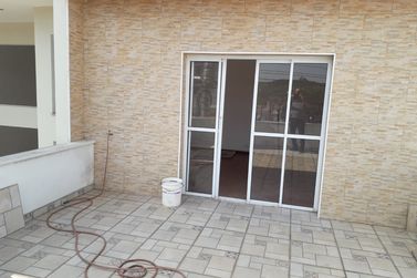 Casa &agrave; venda - 130m&sup2; - CENTRO