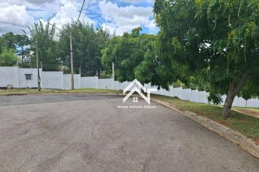 Terreno &agrave; venda - 645m&sup2; - Condom&iacute;nio Vale das &Aacute;guas