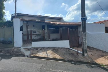 Casa para alugar - 80m&sup2; - JARDIM DO LAGO