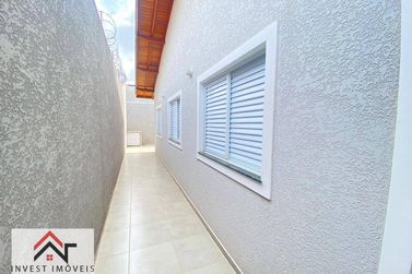 Casa &agrave; venda - 130m&sup2; - Nova Cerejeira