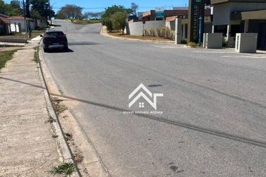 Terreno &agrave; venda - 573m&sup2; - Jardim dos Pinheiros
