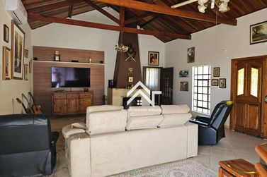 Ch&aacute;cara &agrave; venda - 2000m&sup2; - Vit&oacute;ria R&eacute;gia