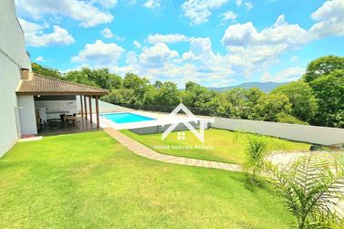 Casa &agrave; venda - 380m&sup2; - Vale do Sol