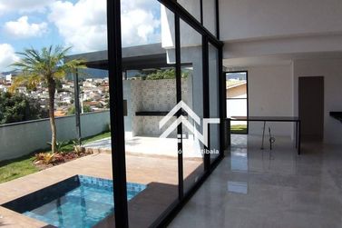 Casa &agrave; venda - 235m&sup2; - Jardim Jaragu&aacute;