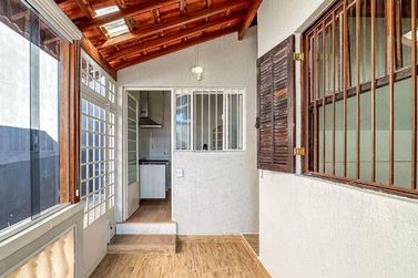 Casa &agrave; venda - 239m&sup2; - Jardim Paulista