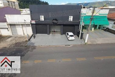Sal&atilde;o Comercial &agrave; venda - 390m&sup2; - Centro